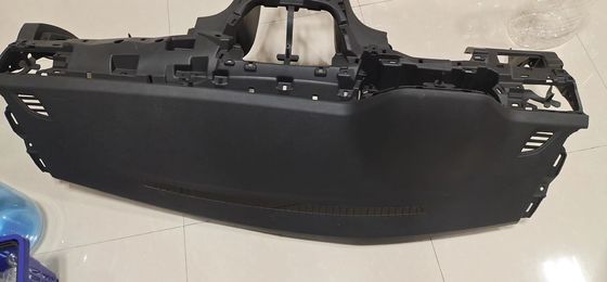 İç ve dış parçalar için Polonya Otomobil Plastik Enjeksiyon Kalıpları Araba Kalıp Üretici