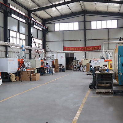 ABS Custom Mold Company'den tek boşluklu veya çok boşluklu plastik enjeksiyon kalıplama parçaları