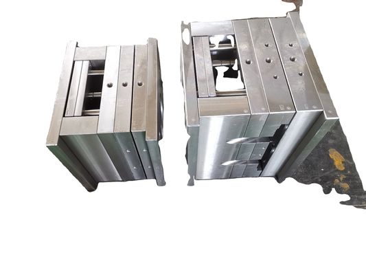 Özel Renkler 300000-500000 Vuruş Süresi ile Çoklu Bozukluk Plastik Blow Molding