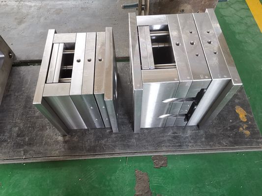 Özel Renkler 300000-500000 Vuruş Süresi ile Çoklu Bozukluk Plastik Blow Molding